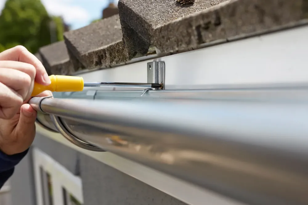 installation de gouttièrewebp